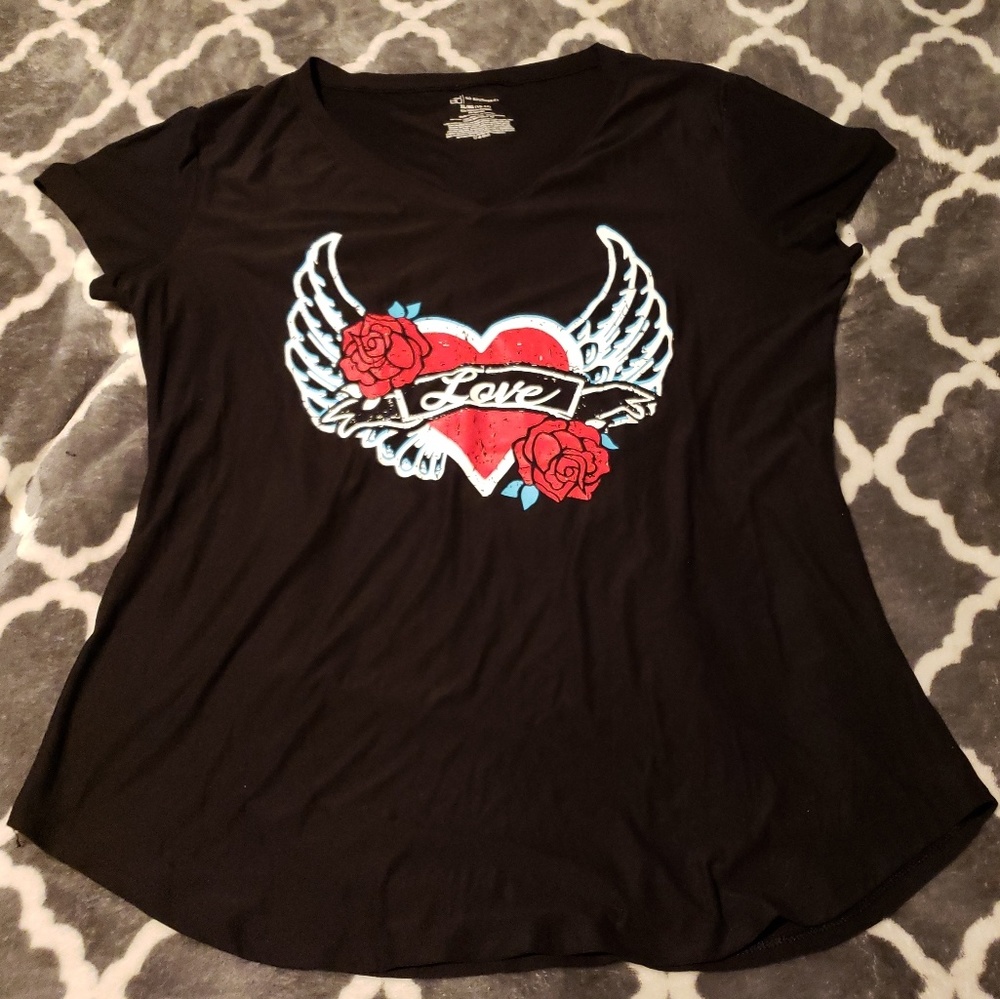 💠3FOR$30💠Roses & Love Graphic Tee Shirt